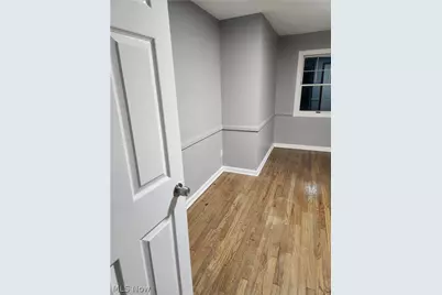 21131 Morris Avenue, Euclid, OH 44123 - Photo 11