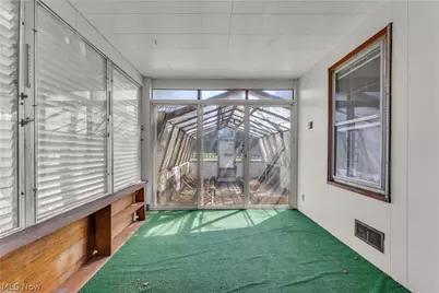 2150 Glenridge Road, Euclid, OH 44117 - Photo 33