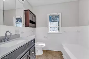 2150 Glenridge Rd, Euclid, OH 44117 - Photo 9