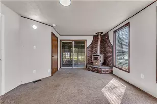 2150 Glenridge Rd, Euclid, OH 44117 - Photo 37