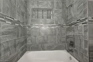 103 Norwood St, Barberton, OH 44203 - Photo 19