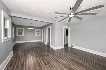 103 Norwood Street, Barberton, OH 44203 - Photo 9