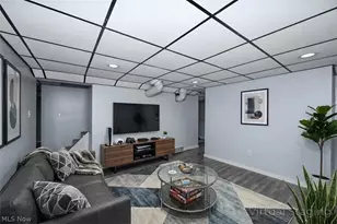 103 Norwood St, Barberton, OH 44203 - Photo 35