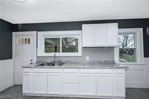 103 Norwood St, Barberton, OH 44203 - Photo 15