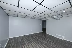 103 Norwood St, Barberton, OH 44203 - Photo 37