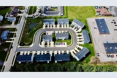 114 Slate Ridge Drive #9, Barberton, OH 44203 - Photo 3