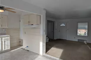 1492 E 250th St, Euclid, OH 44117 - Photo 5