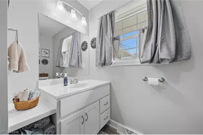 6101 Skylark Street SW, Canton, OH 44706 - Photo 23