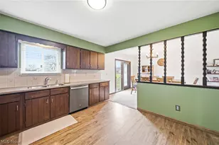 3992 Hilltop Dr, Brunswick, OH 44212 - Photo 11