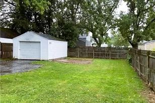 1600 Bond St, Akron, OH 44313 - Photo 19