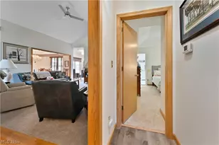 101 Pin Oak Pl, Campbell, OH 44405 - Photo 25