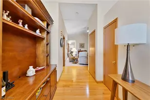 101 Pin Oak Pl, Campbell, OH 44405 - Photo 3