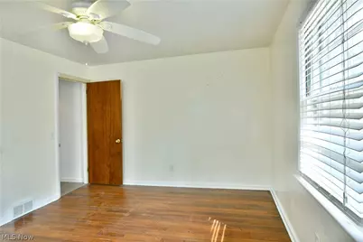2262 Niles Cortland Road NE, Cortland, OH 44410 - Photo 17
