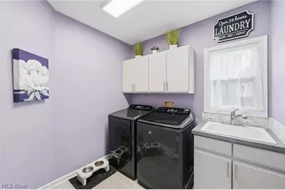 1576 Kings Arms Circle NW, Uniontown, OH 44685 - Photo 17