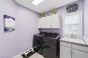 1576 Kings Arms Cir NW, Uniontown, OH 44685 - Photo 17