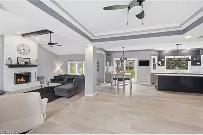 1576 Kings Arms Circle NW, Uniontown, OH 44685 - Photo 5