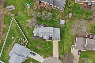 1576 Kings Arms Cir NW, Uniontown, OH 44685 - Photo 41