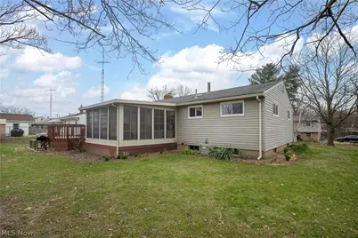 517 Zern Avenue SW, Massillon, OH 44646 - Photo 3