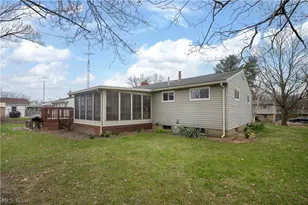 517 Zern Ave SW, Massillon, OH 44646 - Photo 3