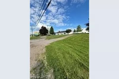 4870 East Pike, Zanesville, OH 43701 - Photo 1