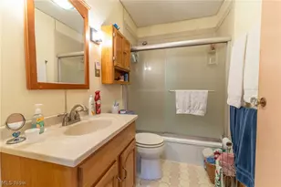 28 Wellesly Blvd, Painesville, OH 44077 - Photo 17