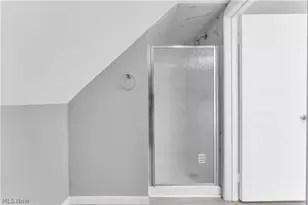 10613 Sandusky Ave, Loveland, OH 44105 - Photo 17