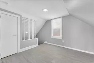 10613 Sandusky Ave, Loveland, OH 44105 - Photo 21