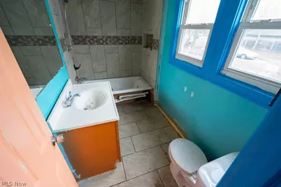 559 Morgan Avenue, Akron, OH 44311 - Photo 9