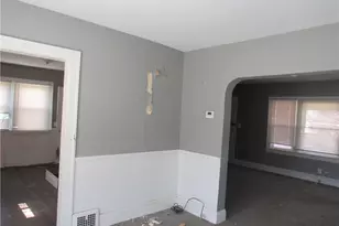 13208 Maplerow Ave, Garfield Heights, OH 44105 - Photo 9