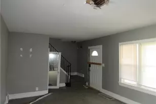 13208 Maplerow Ave, Garfield Heights, OH 44105 - Photo 5