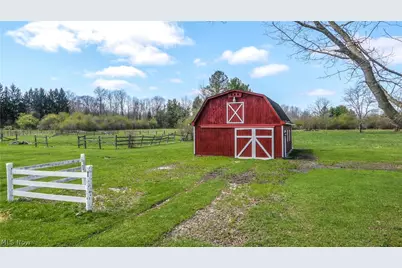 16130 Lucky Bell Lane, Newbury, OH 44065 - Photo 3