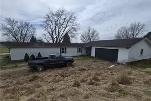 14979 Old Glory Rd, Lore City, OH 43755 - Photo 3