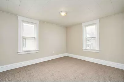 85 Mount View Avenue, Akron, OH 44303 - Photo 11