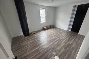 433 E 156th St, Loveland, OH 44110 - Photo 5