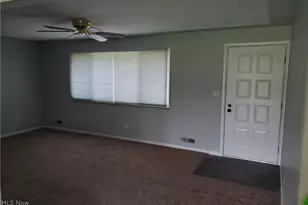 10755 Albion Rd, North Royalton, OH 44133 - Photo 7