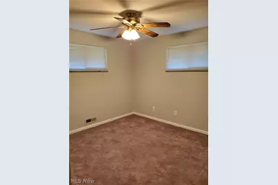 10755 Albion Road, North Royalton, OH 44133 - Photo 9