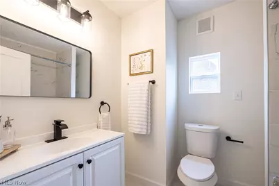 3379 Tullamore Road, Cleveland Heights, OH 44118 - Photo 25
