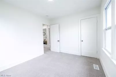 3379 Tullamore Road, Cleveland Heights, OH 44118 - Photo 23