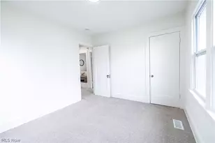 3379 Tullamore Rd, Cleveland Heights, OH 44118 - Photo 23