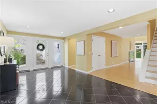 985 Goldenrod Trail, Aurora, OH 44202 - Photo 7