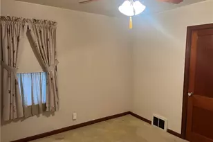 229 Ingall Ave NW, Massillon, OH 44646 - Photo 5