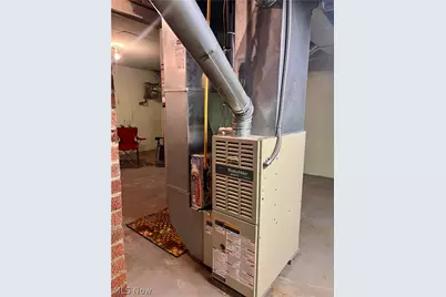 229 Ingall Avenue NW, Massillon, OH 44646 - Photo 9