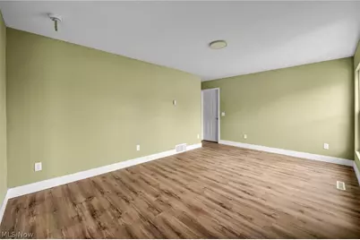 15812 Eleanore Drive, Loveland, OH 44135 - Photo 5