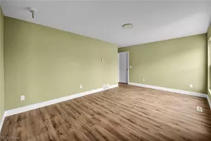 15812 Eleanore Dr, Loveland, OH 44135 - Photo 5