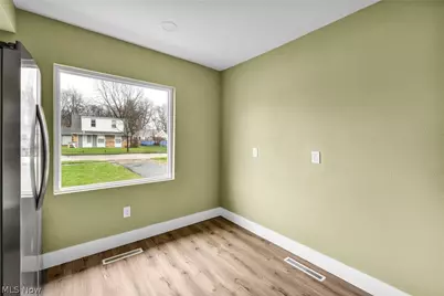 15812 Eleanore Drive, Loveland, OH 44135 - Photo 13