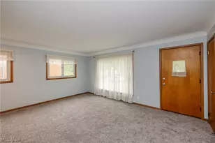 5670 Cherokee Dr, Lyndhurst, OH 44124 - Photo 3
