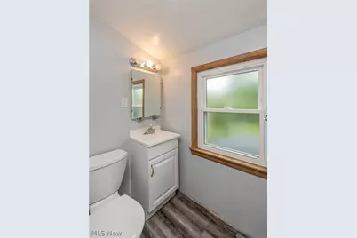 5670 Cherokee Drive, Lyndhurst, OH 44124 - Photo 19