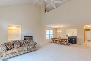 390 Blair Cir, Aurora, OH 44202 - Photo 3