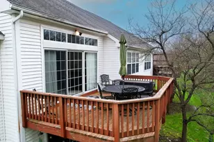 390 Blair Cir, Aurora, OH 44202 - Photo 43