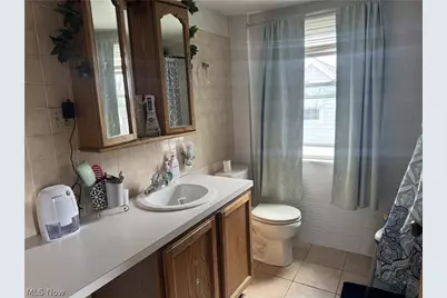 250 29th Street NW, Barberton, OH 44203 - Photo 17